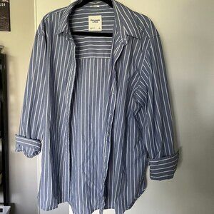 Abercrombie & Fitch Blue and White Striped Button Down Shirt Size Large